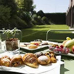 Blu Brixia 4*