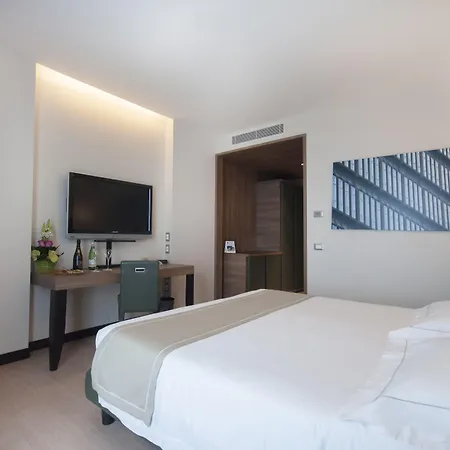 Blu Brixia 4*
