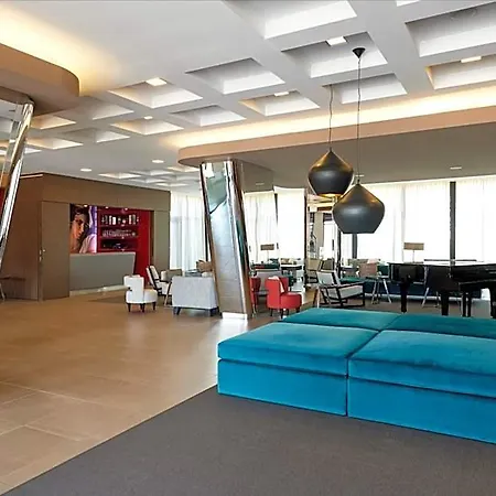Blu Brixia 4*