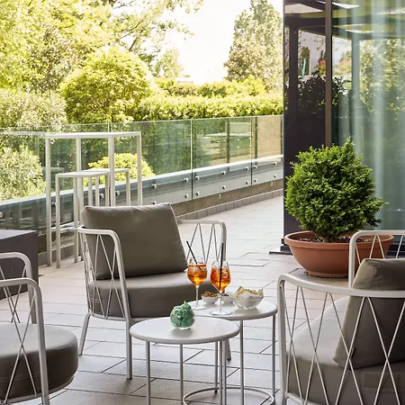 Blu Brixia 4*
